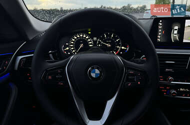 Седан BMW 5 Series 2017 в 