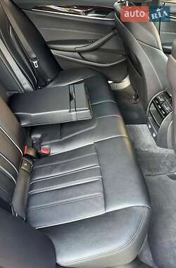 Седан BMW 5 Series 2017 в 