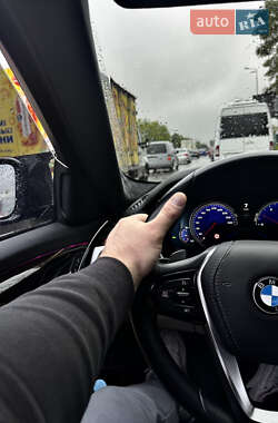 Седан BMW 5 Series 2018 в 