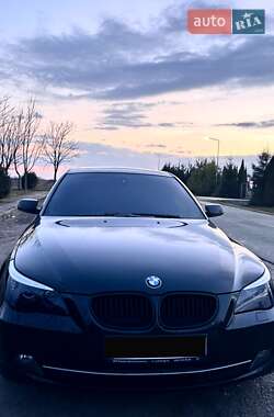 Седан BMW 5 Series 2009 в 