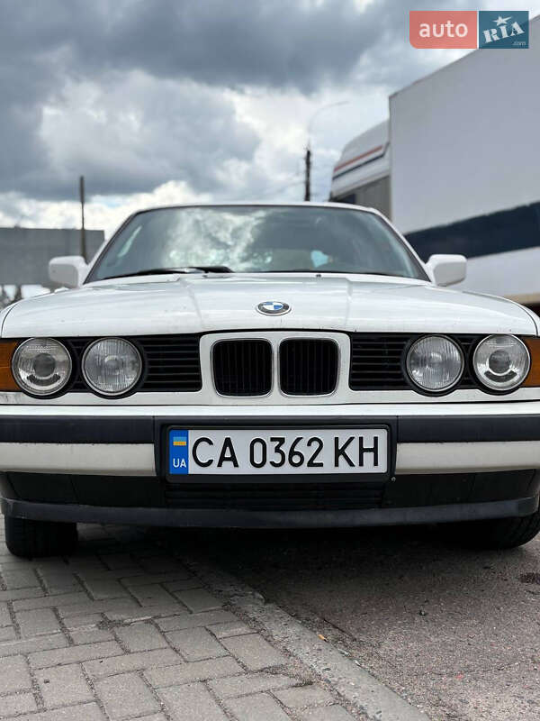 BMW 5 Series 1990 BMW 5 Series 1990