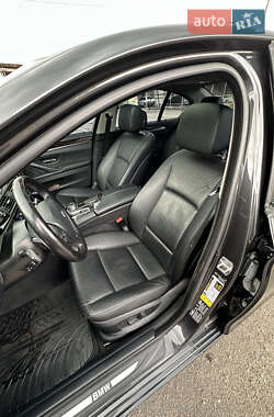 Седан BMW 5 Series 2012 в 
