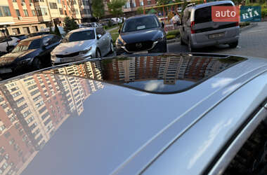Седан BMW 5 Series 2012 в 