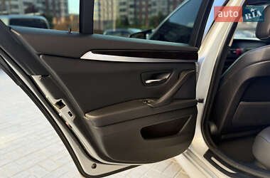 Седан BMW 5 Series 2012 в 
