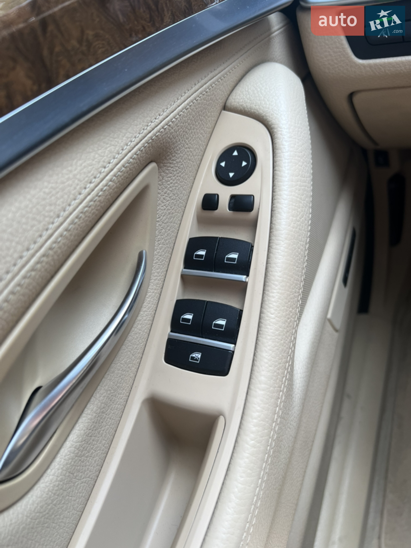 2012 BMW 5er - мініатюра 28