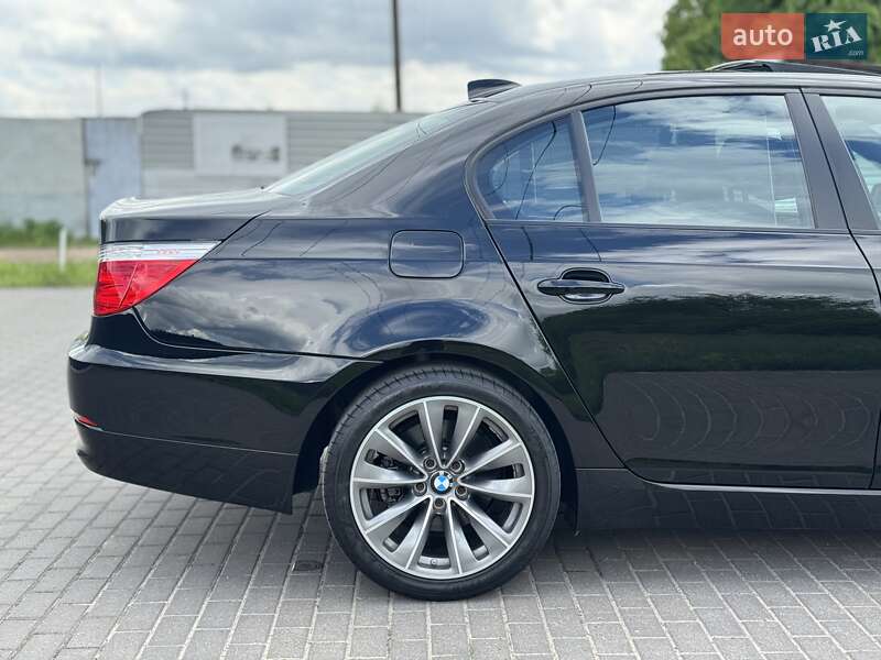 Седан BMW 5 Series 2008 в Виннице