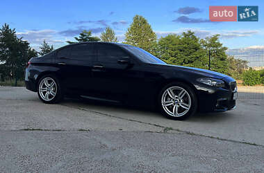 Седан BMW 5 Series 2015 в Львове