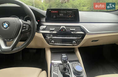 Седан BMW 5 Series 2019 в 
