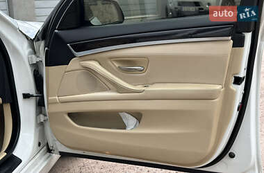 Седан BMW 5 Series 2012 в 
