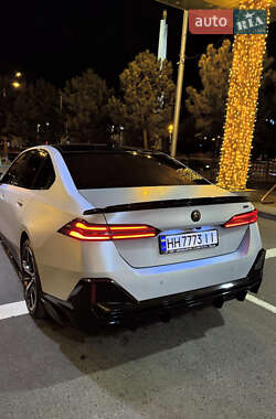 Седан BMW 5 Series 2024 в 