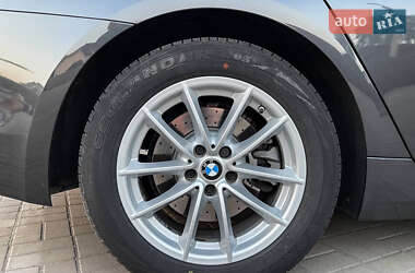 Седан BMW 5 Series 2018 в 