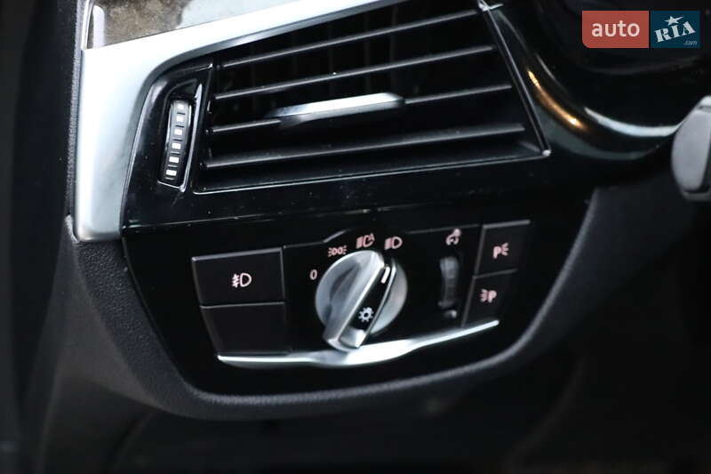 Седан BMW 5 Series 2017 в Кременчуці