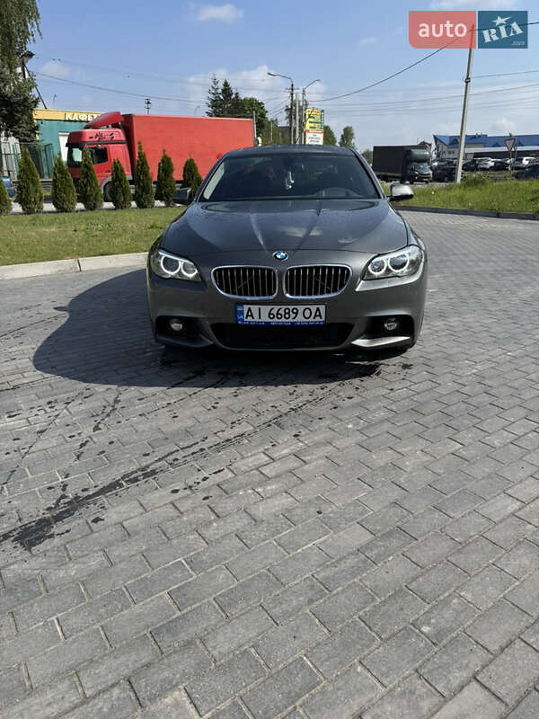 Седан BMW 5 Series 2013 в Ровно