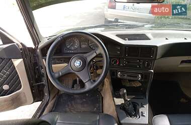 Седан BMW 5 Series 1986 в 