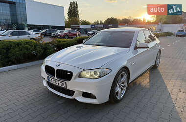 Седан BMW 5 Series 2012 в 