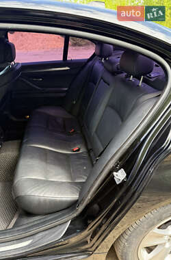 Седан BMW 5 Series 2013 в 
