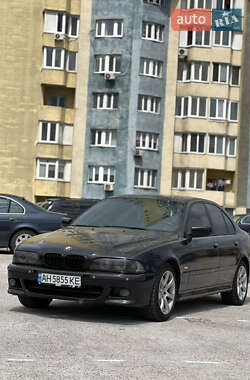 Седан BMW 5 Series 2002 в 