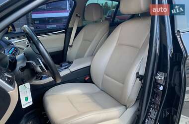 Седан BMW 5 Series 2011 в 