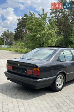 Седан BMW 5 Series 1993 в 