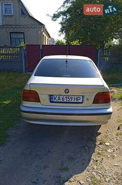 Седан BMW 5 Series 2000 в 