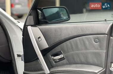 Седан BMW 5 Series 2005 в 