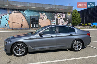 Седан BMW 5 Series 2019 в 