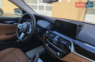 Седан BMW 5 Series 2019 в 