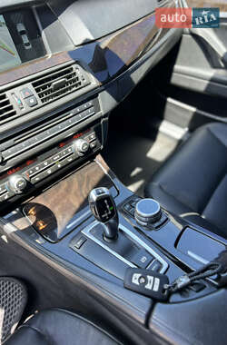 Седан BMW 5 Series 2010 в 