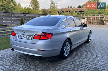 Седан BMW 5 Series 2011 в 