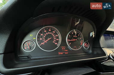 Седан BMW 5 Series 2011 в 