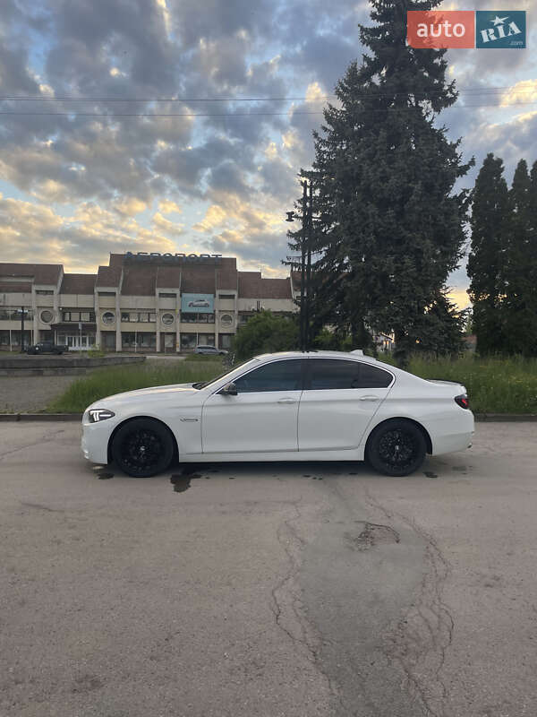 Седан BMW 5 Series 2014 в Ивано-Франковске