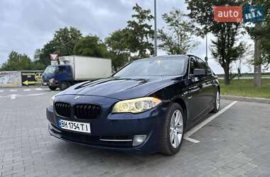 Седан BMW 5 Series 2012 в 