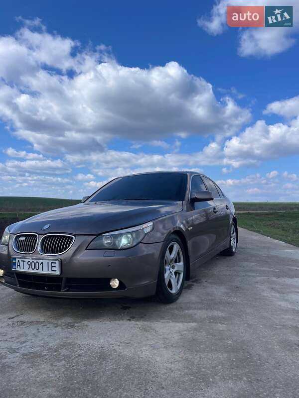 Седан BMW 5 Series 2005 в Чернівцях