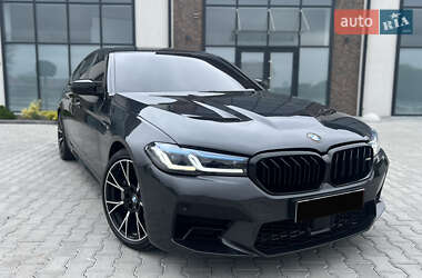 Седан BMW 5 Series 2017 в 