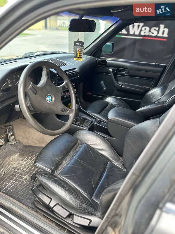 Седан BMW 5 Series 1990 в Шумську