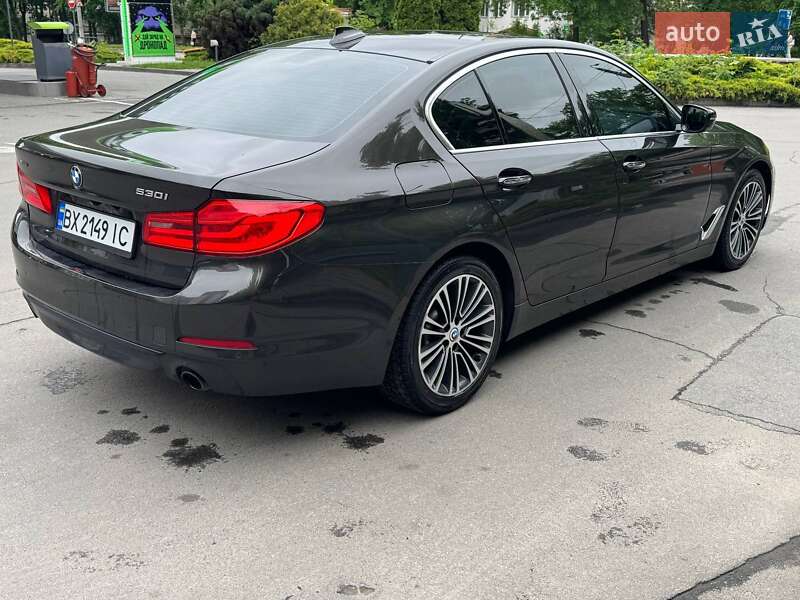 Седан BMW 5 Series 2018 в Хмельницком