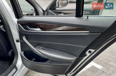 Седан BMW 5 Series 2018 в 