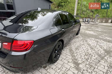 Седан BMW 5 Series 2012 в 
