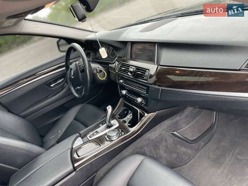 Седан BMW 5 Series 2014 в Харкові