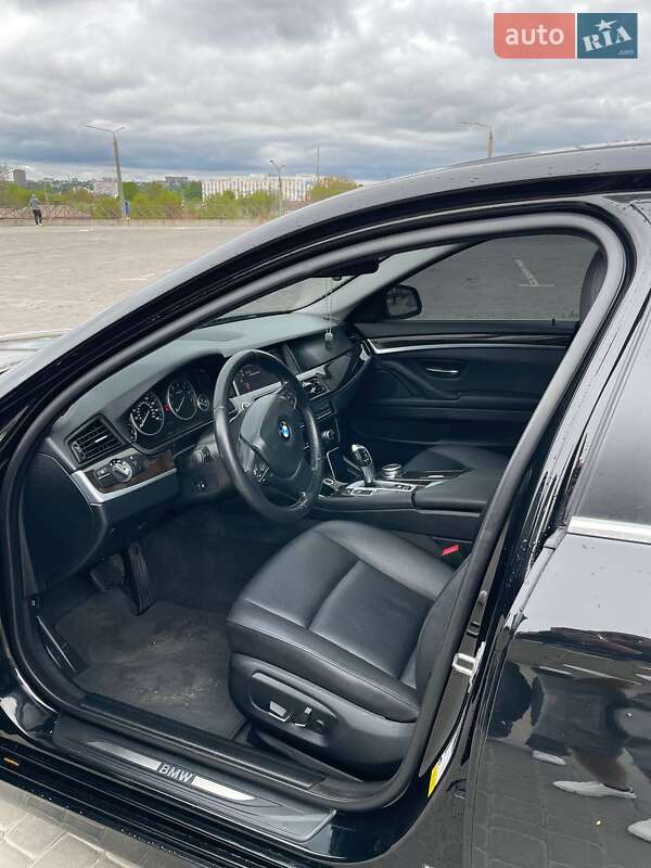 Седан BMW 5 Series 2014 в Харкові