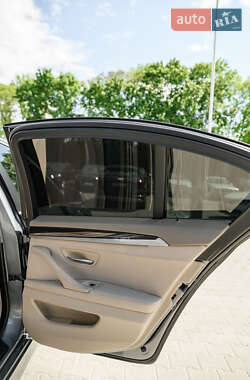 Седан BMW 5 Series 2013 в 