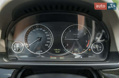 Седан BMW 5 Series 2013 в 