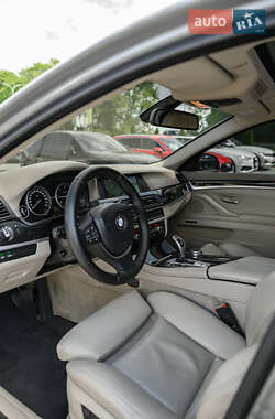 Седан BMW 5 Series 2013 в 