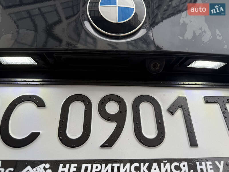 Седан BMW 5 Series 2015 в Новояворівську