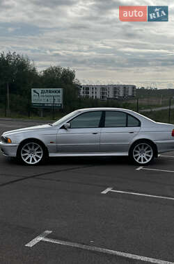 Седан BMW 5 Series 2000 в 
