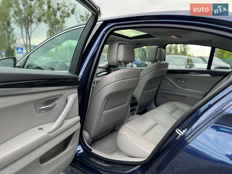 Седан BMW 5 Series 2013 в Львове