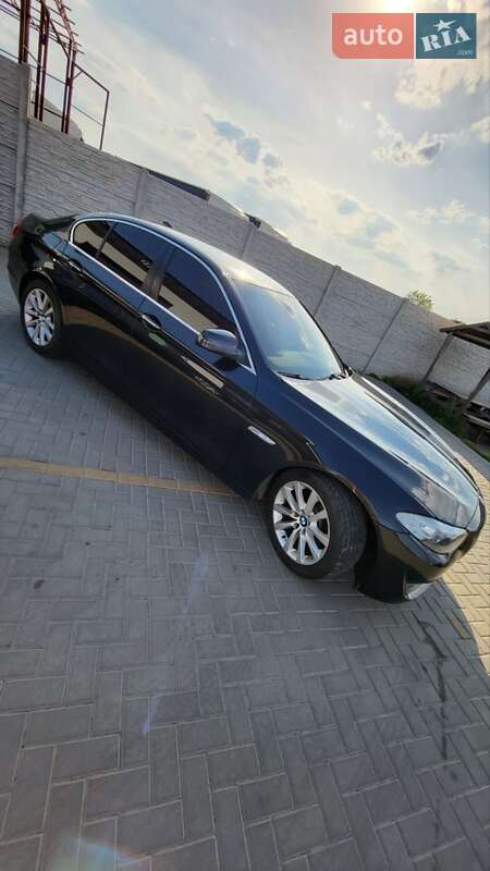 Седан BMW 5 Series 2010 в Харькове