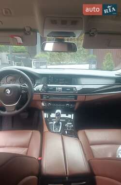 Седан BMW 5 Series 2012 в Львове