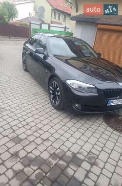 Седан BMW 5 Series 2012 в 