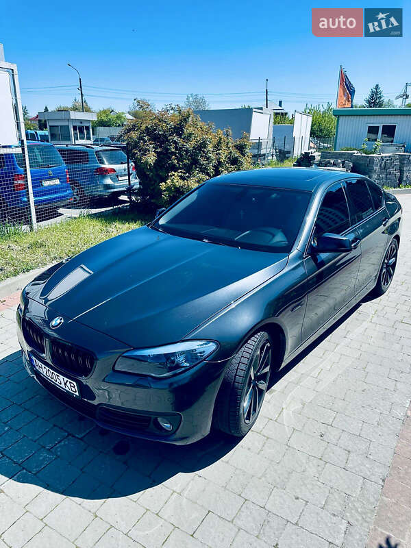 Седан BMW 5 Series 2011 в Краматорську
